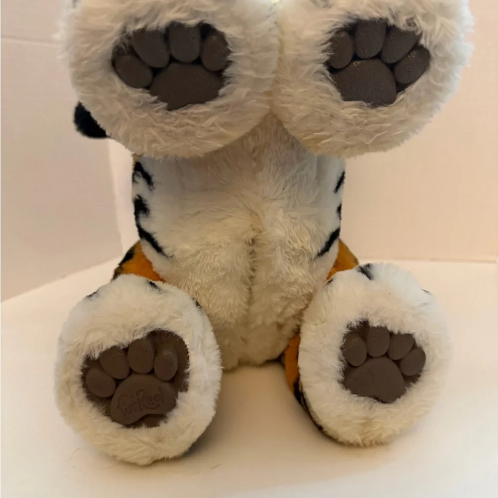 Hasbro Fur Real Roarin Tyler Playful  Tiger with Black and Orange Stripes - Picture 7 of 9